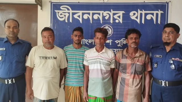 গ্রেফতার আসামিরা