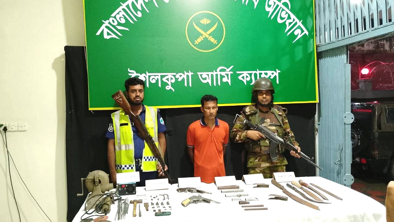 আটক রফিকুল ইসলাম