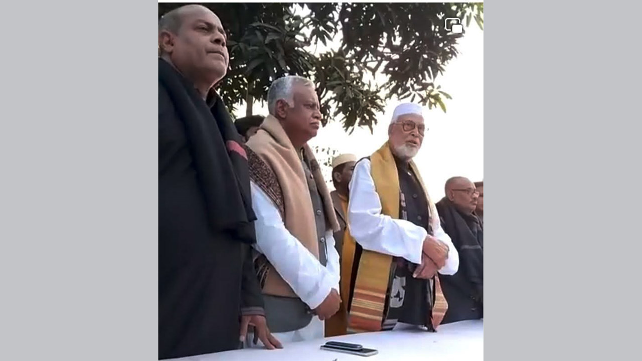 সখীপুরে যুবদলের দোয়া মাহফিলে তোপের মুখে বঙ্গবীর কাদের সিদ্দিকী