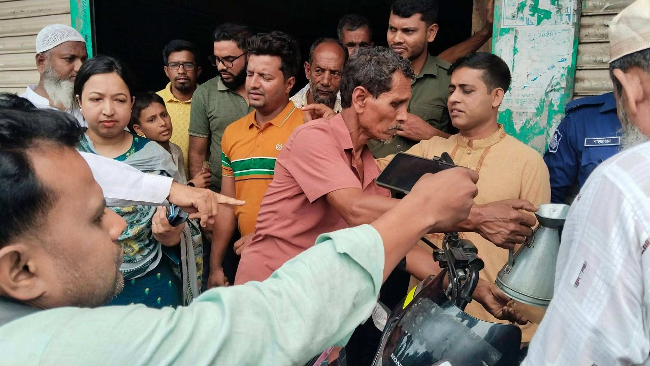 কটিয়াদীতে ভ্রাম্যমান আদালতের ১ লাখ ৬০ হাজার টাকা জরিমানা