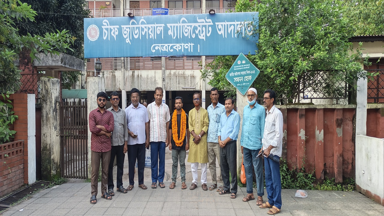 জামিন পেলেন সহকারী শিক্ষক কাউসার আহমেদ