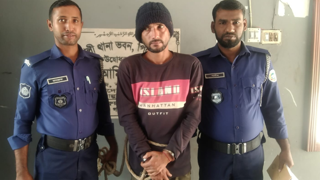 ইয়াবাসহ গ্রেফতার।