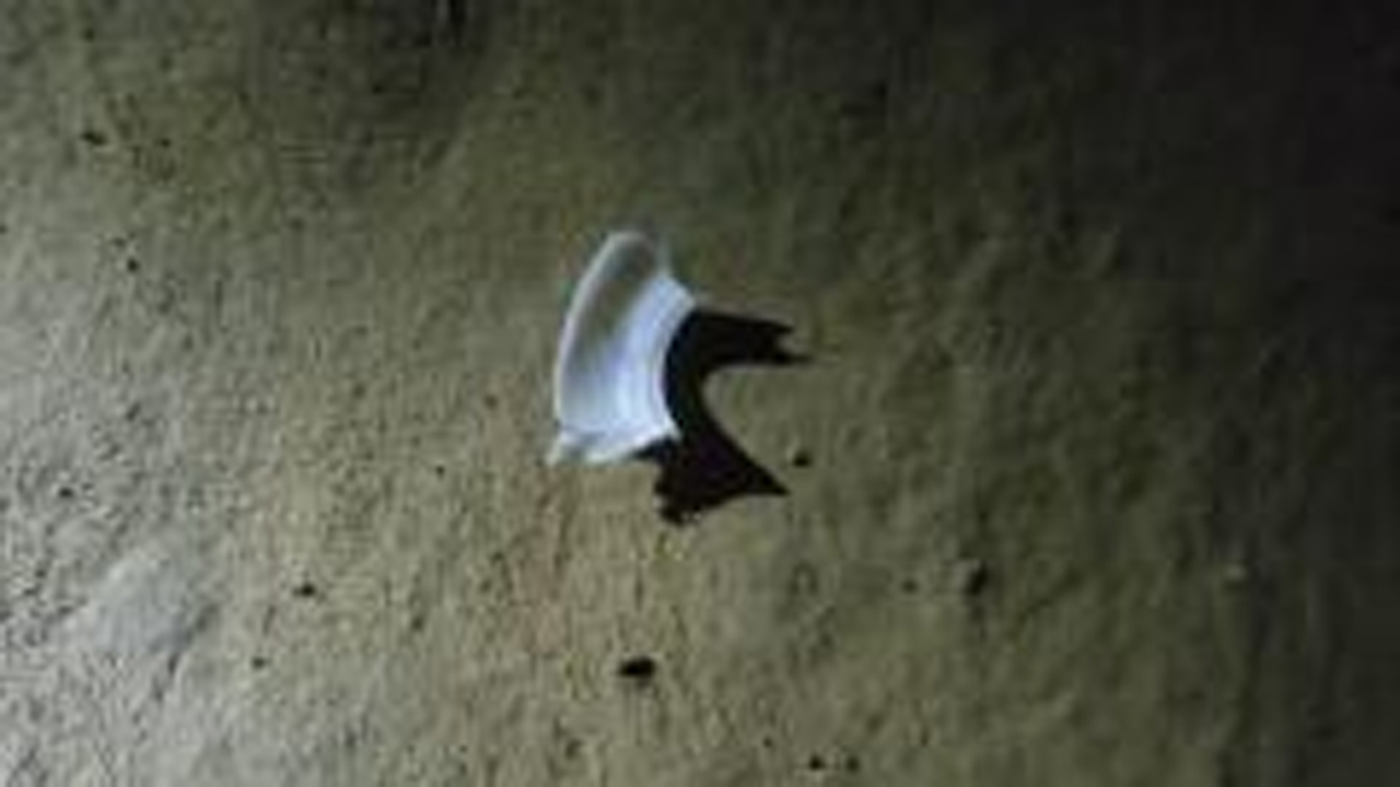 এমপি প্রার্থীর বাসার সামনে ককটেল বিস্ফোরণ