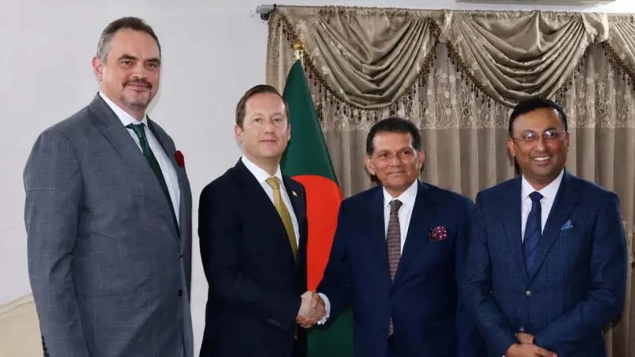 পররাষ্ট্রমন্ত্রী খলিলুর রহমানের সাথে বৈঠক করেছেন সার্জিও গর