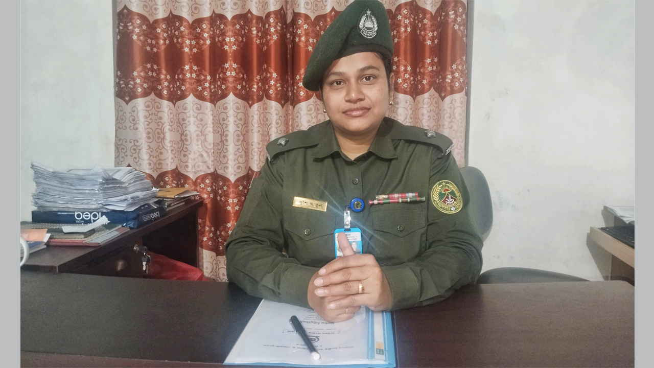 আনসার ভিডিপি কর্মকর্তা মোছাম্মৎ খুশি খাতুন