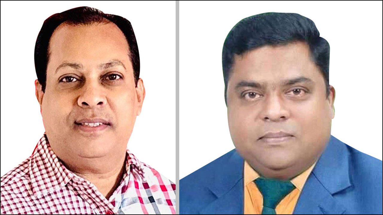 (বা দিক থেকে) সভাপতি মোস্তফা ও সম্পাদক তরিকুল