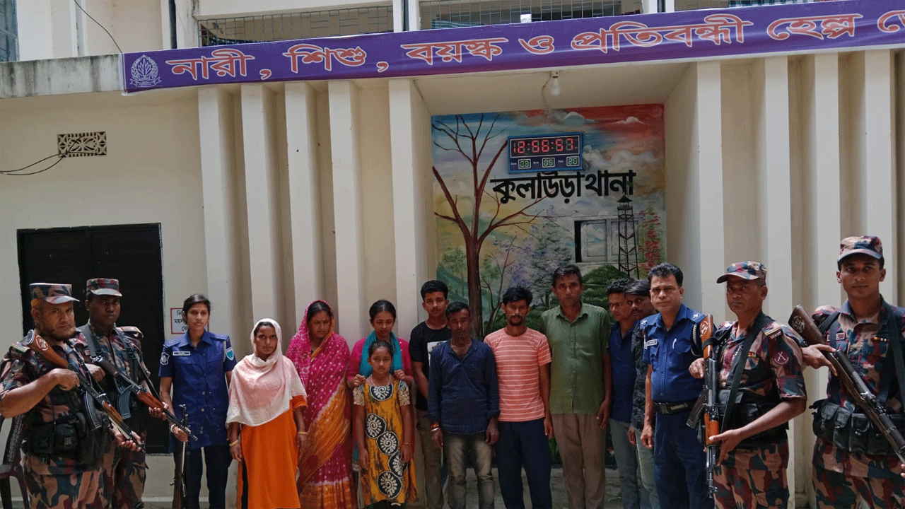 পুশইনকৃত বাংলাদেশীরা