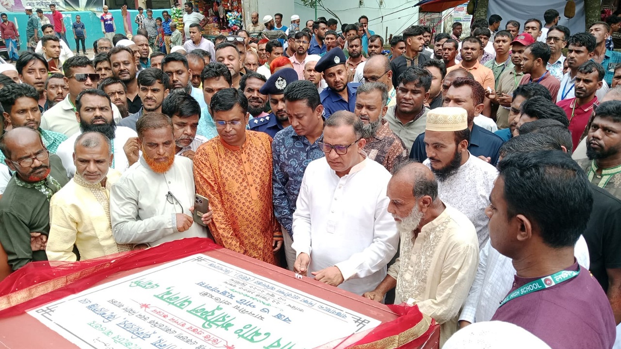 কুলিয়ারচরে ৩ শিক্ষা প্রতিষ্ঠানের উন্নয়ন কাজ উদ্বোধন করলেন প্রতিমন্ত্রী শরীফুল আলম