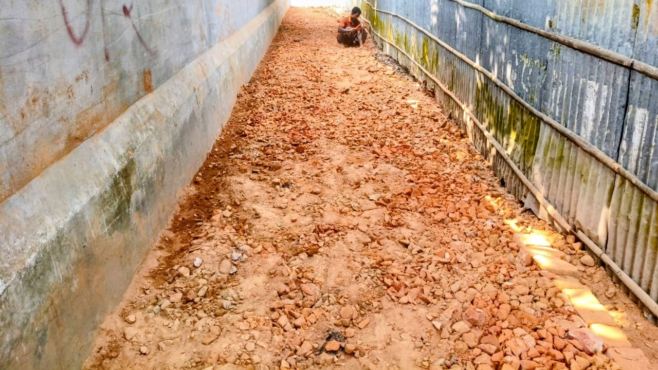 কুড়িগ্রামে সংসদ সদস্যের নিজ অর্থে সড়ক মেরামত