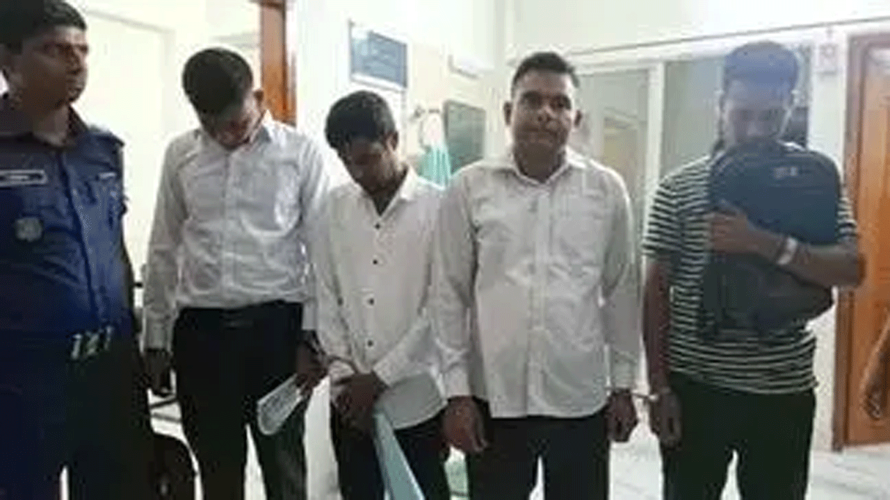 পরীক্ষায় প্রক্সি দিতে আসা আটকরা