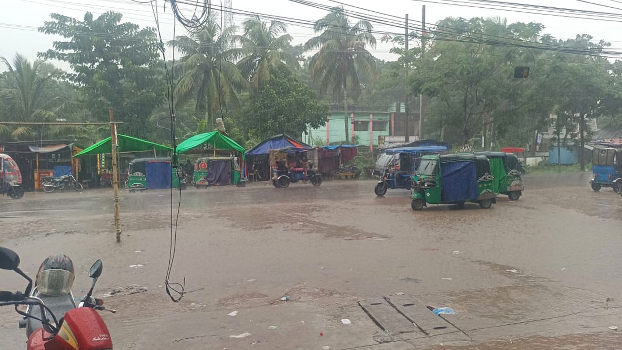 লক্ষ্মীপুরে গত ২৪ ঘণ্টায় ১৬১ মিলিমিটার বৃষ্টি হয়েছে