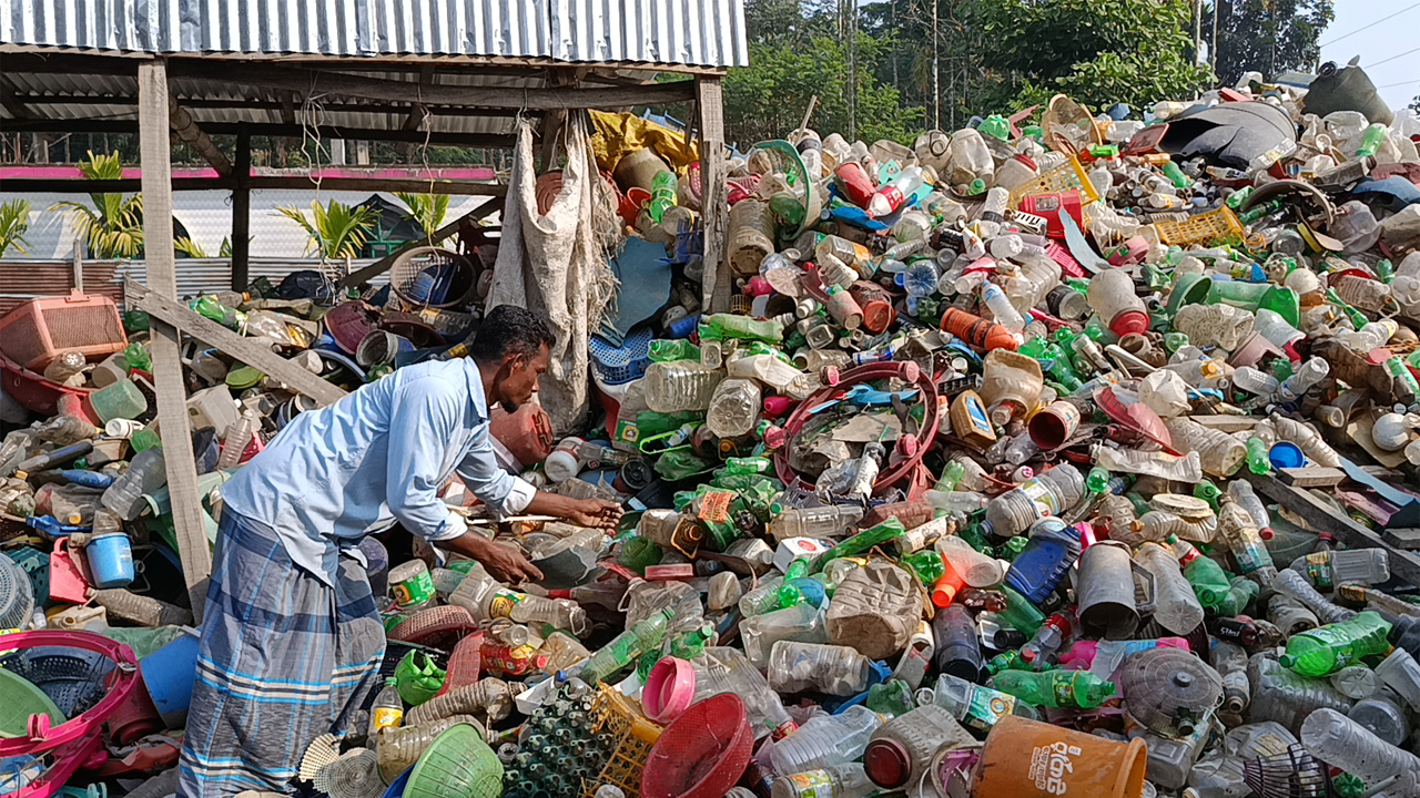 সম্ভাবনাময় ভাঙ্গারি ব্যবসা।
