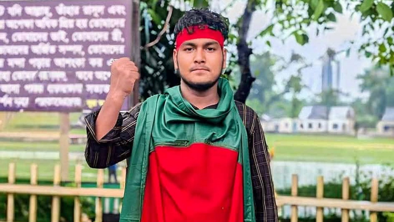 গণভোটের সমর্থনে ফেসবুকে পোস্ট দেয়ায় ছাত্রদল নেতা রাকিবুল হাসান বহিষ্কার