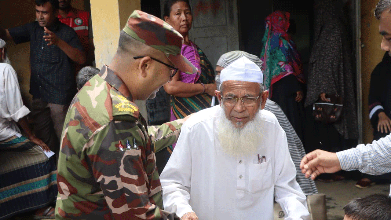 সেনাবাহিনীর চক্ষু ক্যাম্প