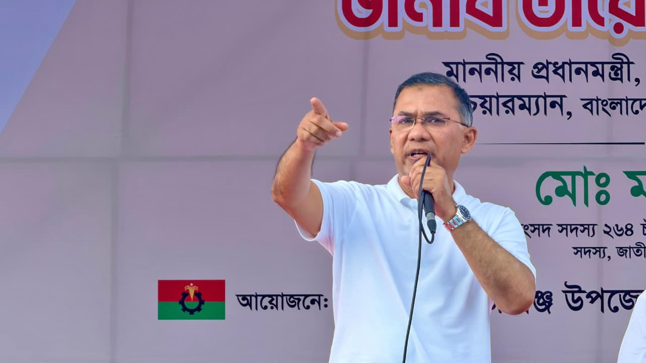 খোর্দ্দ খাল পুনঃখনন কর্মসূচির উদ্বোধন শেষে এক সমাবেশে বক্তব্য দিচ্ছেন প্রধানমন্ত্রী