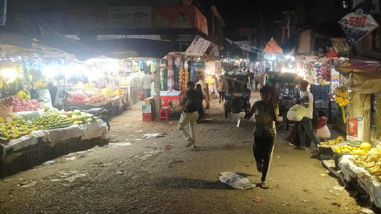 পদুয়া বাজার, লোহাগাড়া, চট্টগ্রাম