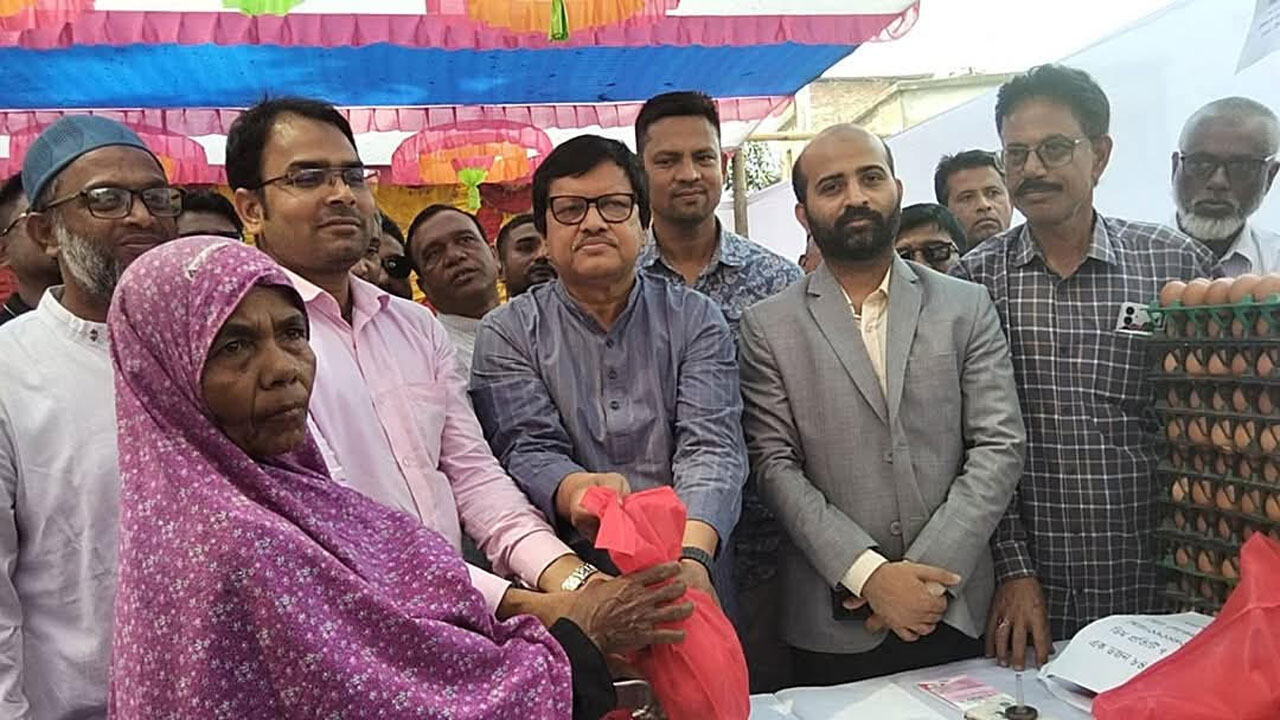 যৌথ আয়োজনে বিক্রয় কার্যক্রমের উদ্বোধন