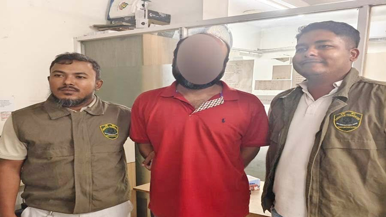 কম্বোডিয়া মানব পাচার চক্রের মূল হোতা মাহাফুজ উল্লাহ সিদ্দিকী (৪০)