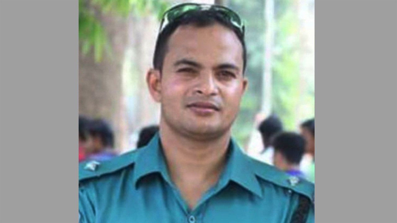 স্ত্রীকে নির্যাতনের দায়ে অভিযুক্ত পুলিশ পরিদর্শক মাহবুব আলম