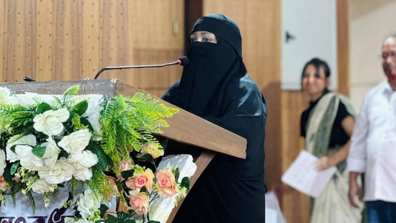 বক্তব্য প্রদান করছেন জাতীয় সংসদ সদস্য ইঞ্জিনিয়ার মাহবুবা হাকিম