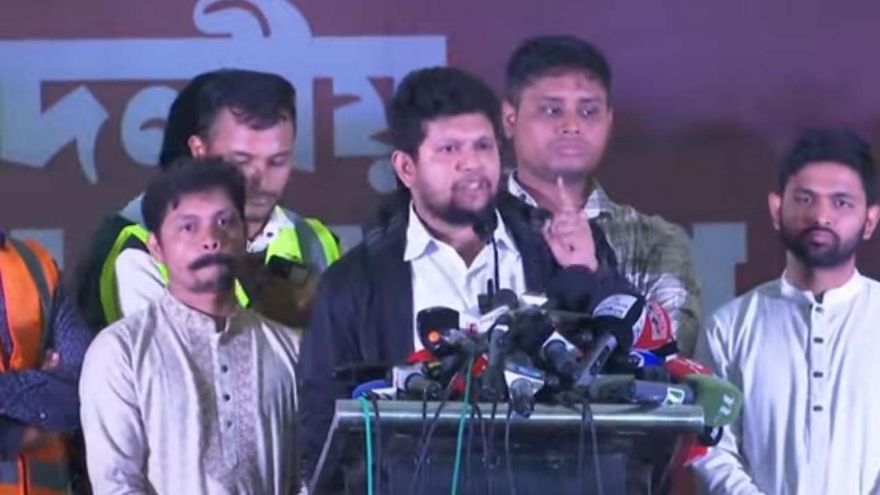 অন্তর্বর্তী সরকারের সাবেক তথ্য উপদেষ্টা মাহফুজ আলম