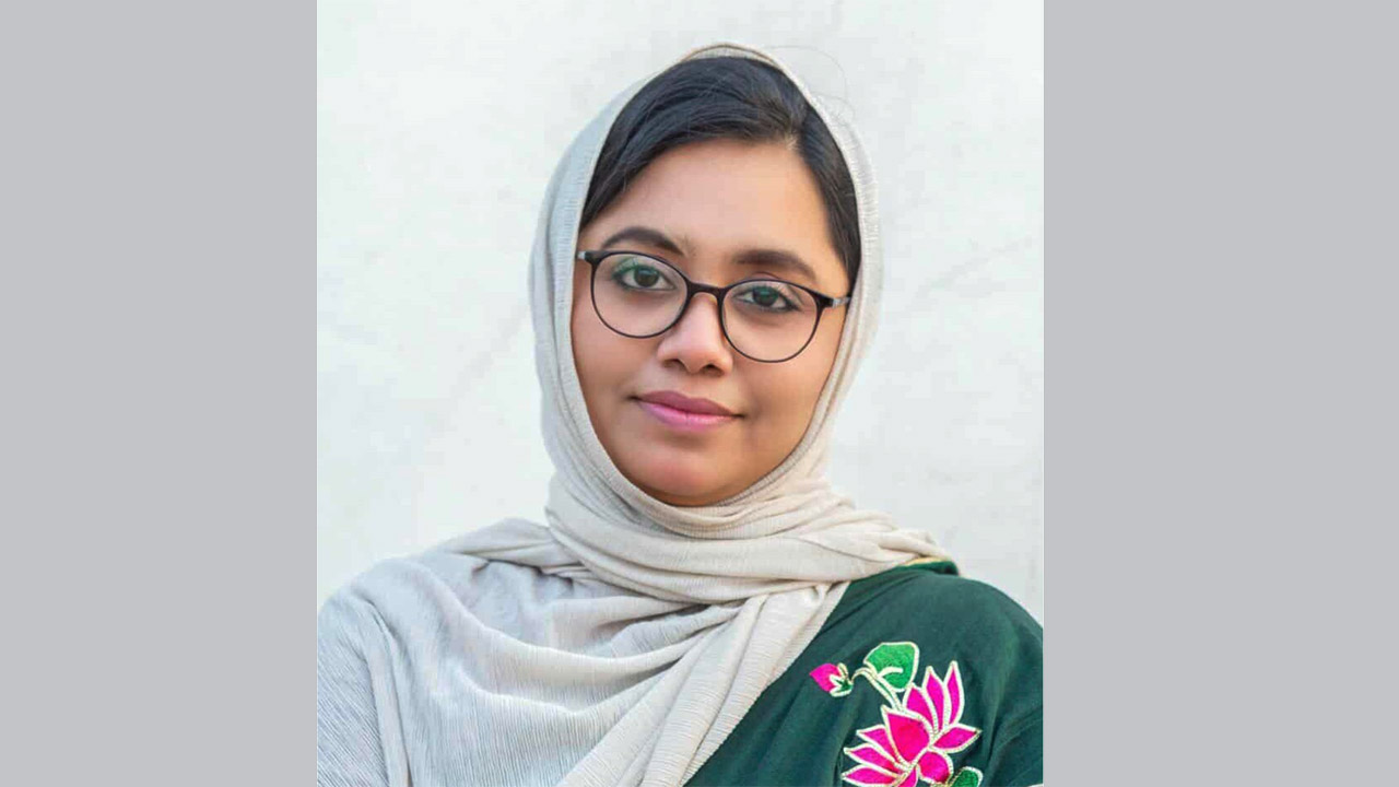 দাঁড়িপাল্লার পক্ষে প্রচারণা করায় নজিরবিহীন সাইবার বুলিংয়ের শিকার হচ্ছেন ডা: মাহমুদা মিতু