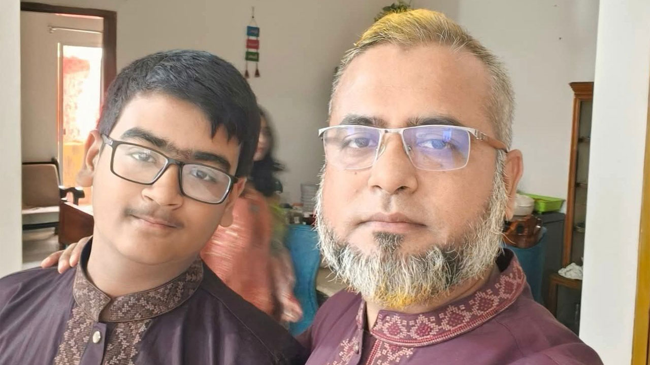 বাবার সাথে মাহতাব