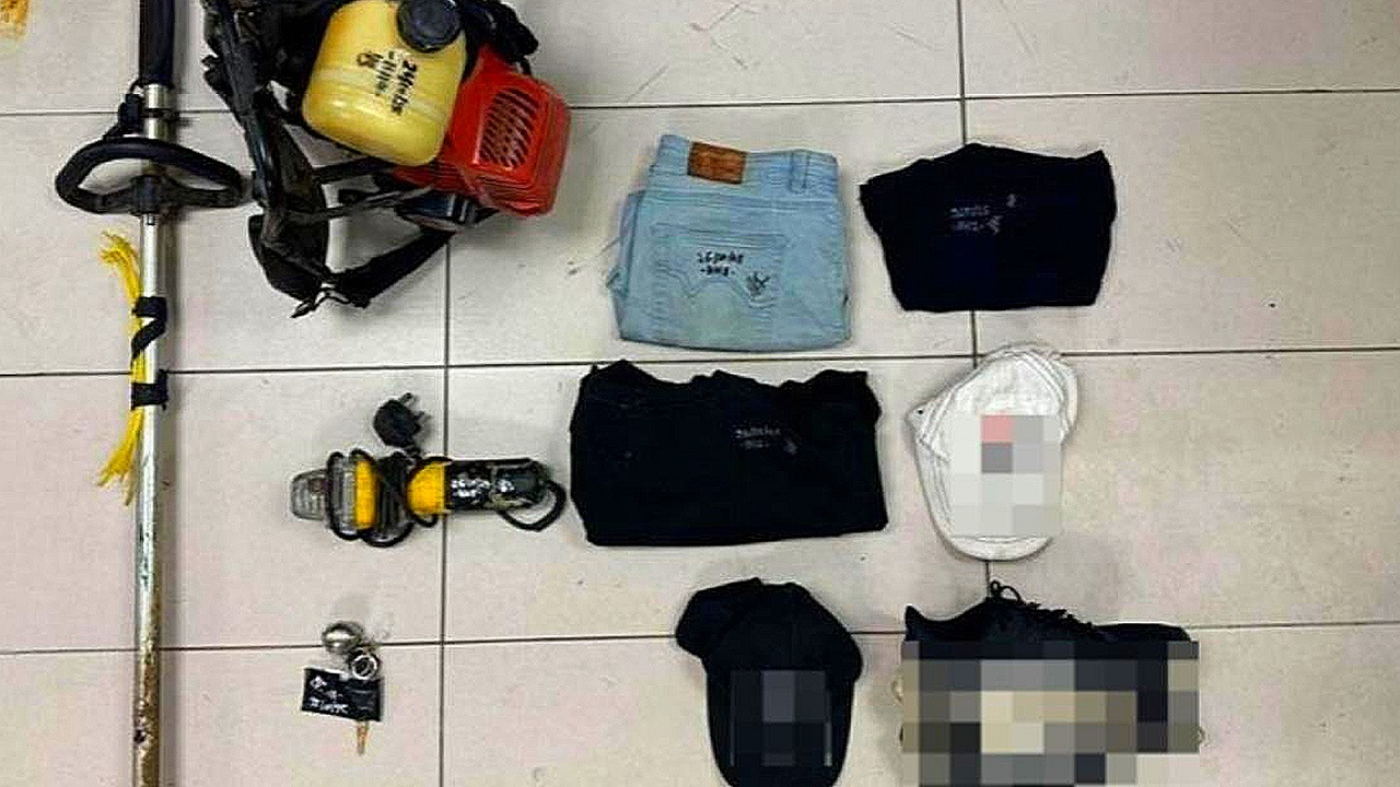 মালয়েশিয়ায় ডাকাতির সময় বাংলাদেশী শ্রমিককে কুপিয়ে জখম, গ্রেফতার ৪