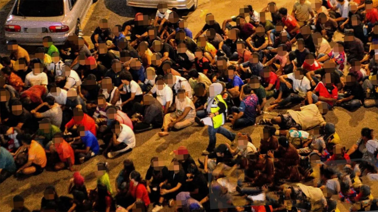 মালয়েশিয়ায় আটক অভিবাসীরা