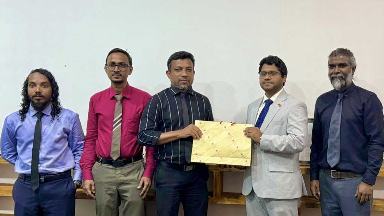 বাংলাদেশ ও মালদ্বীপের মধ্যকার বাণিজ্য ও অর্থনৈতিক সহযোগিতা আরো জোরদার করার লক্ষ্যে দু’দেশের উচ্চপদস্থ কর্মকর্তাদের মধ্যে  বৈঠক অনুষ্ঠিত হয়