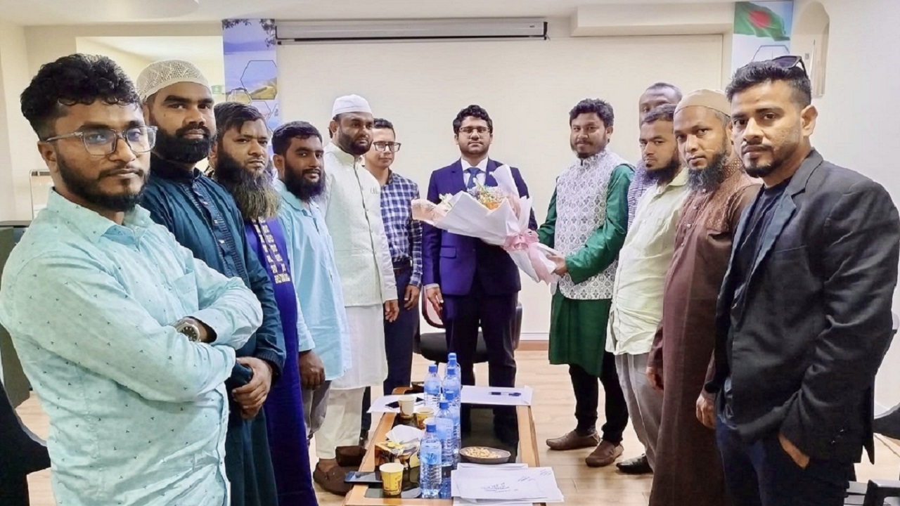 মালদ্বীপে হাইকমিশনারের সাথে বাংলাদেশ ফোরামের নেতাদের সৌজন্য সাক্ষাৎ