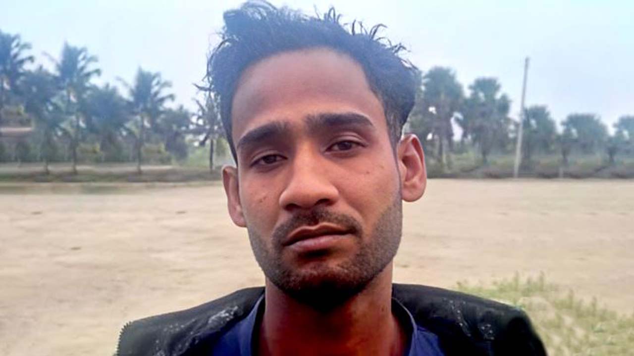 গ্রেফতারকৃত মিলন মল্লিক