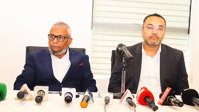 মালয়েশিয়ায় প্রবাসী কল্যাণমন্ত্রী ও মন্ত্রণালয়ের উপদেষ্টা