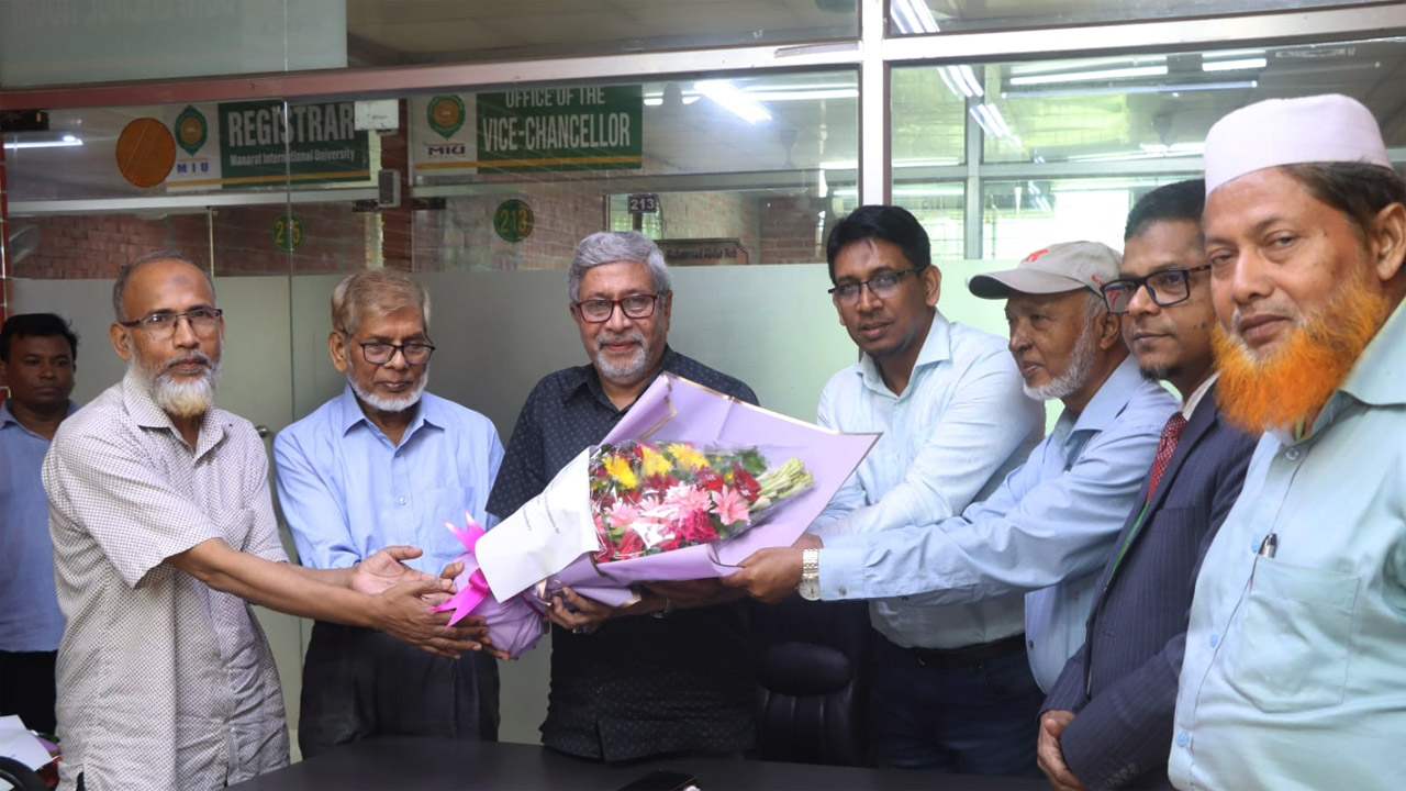 মানারাত ইন্টারন্যাশনাল ইউনিভার্সিটির ট্রেজারার হিসেবে যোগ দিলেন মনিরুল ইসলাম