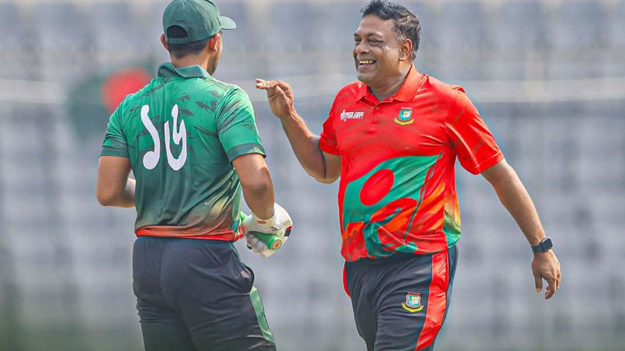 বিজয় দিবসের বিশেষ ম্যাচ