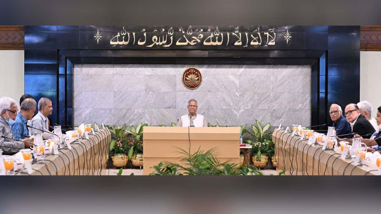 প্রধান উপদেষ্টার কার্যালয়ে উপদেষ্টা পরিষদের জরুরি সভা