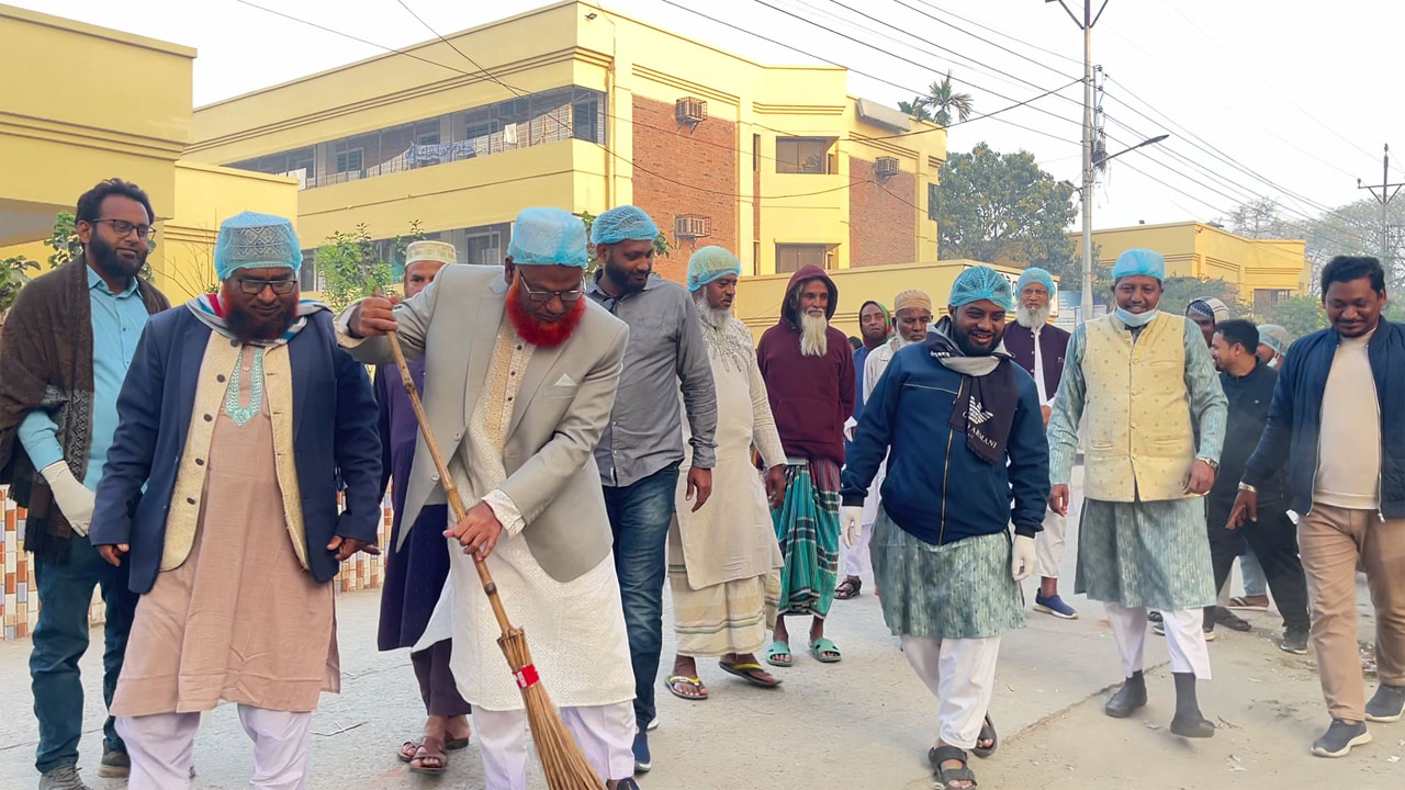 উপজেলা জামায়াতের উদ্যোগে পরিষ্কার-পরিচ্ছন্নতা অভিযান