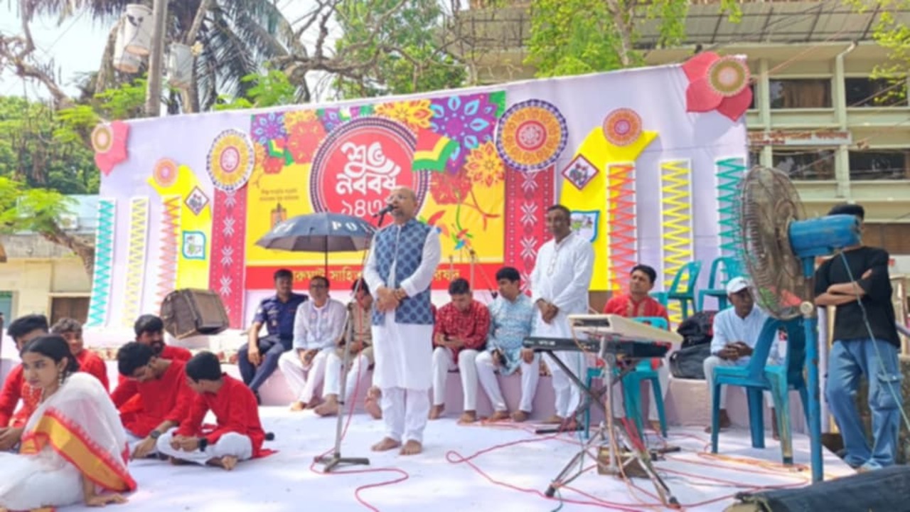 বাংলা নববর্ষ বরণ অনুষ্ঠানে ফয়েজ আহমদ তৈয়্যব