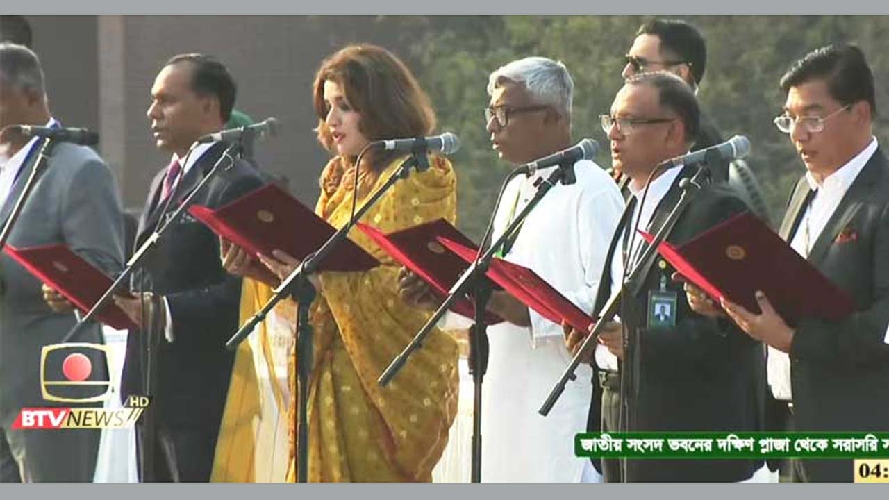 প্রতিমন্ত্রীদের শপথবাক্য পাঠ করান রাষ্ট্রপতি