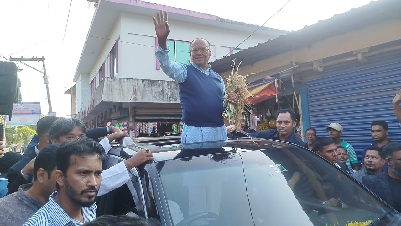 ফেনীতে আবদুল আউয়াল মিন্টু