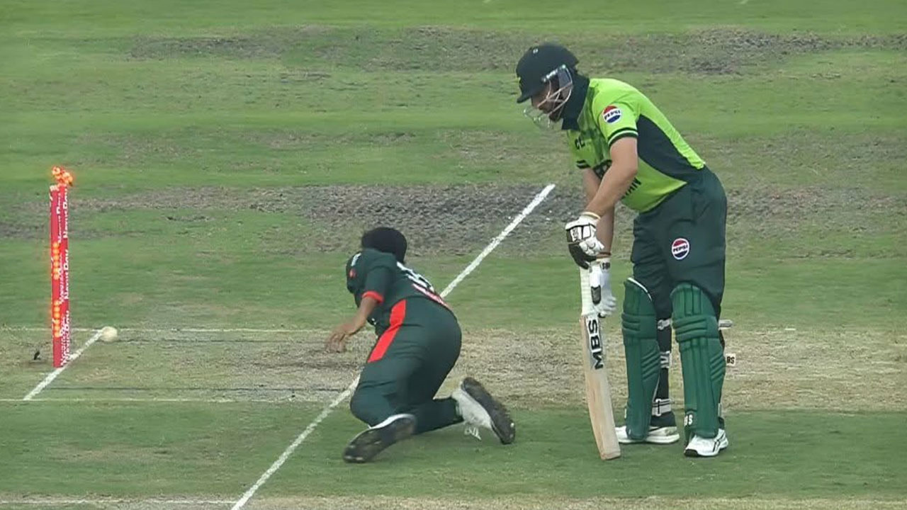 সালমানকে মিরাজের আউট করার ধরনটা অনেকের কাছে আপত্তিকর মনে হয়েছে