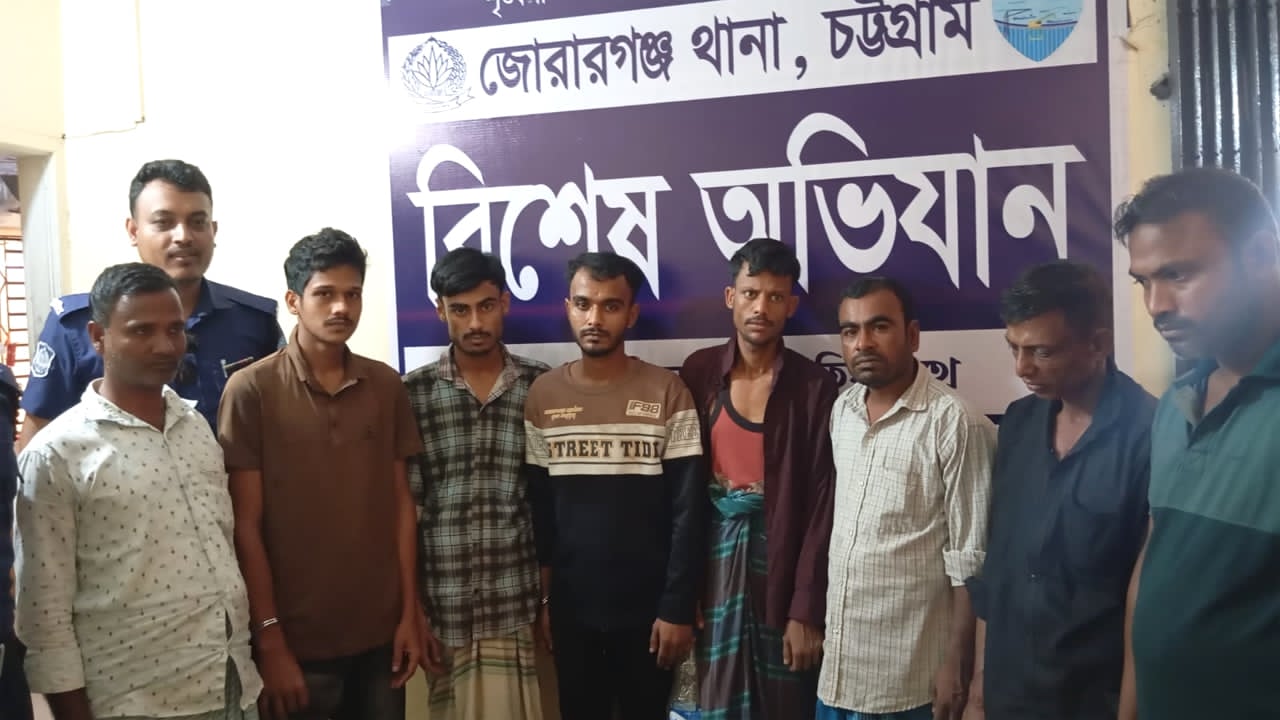অভিযানে গ্রেফতাকৃতরা