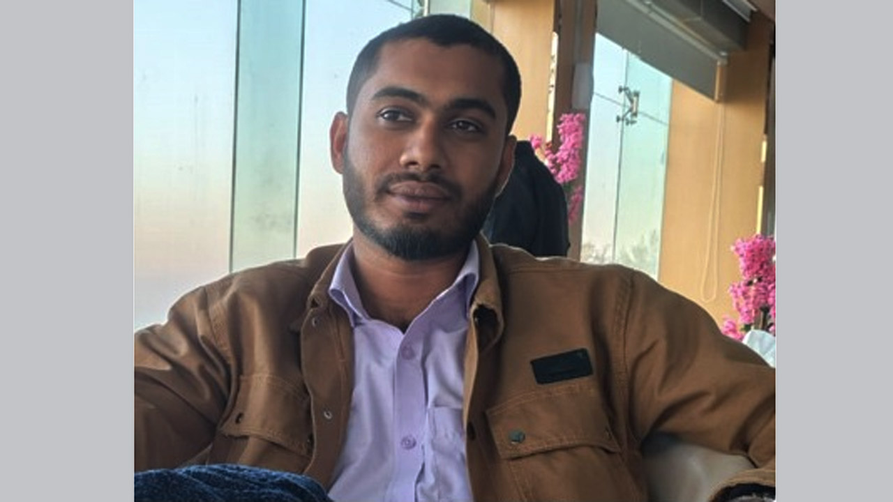 সহকারী প্রকৌশলী বিজয় হোসেন (২৭)