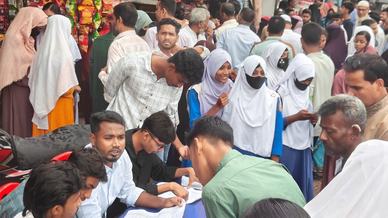 এসএসসি পরীক্ষার্থীরা