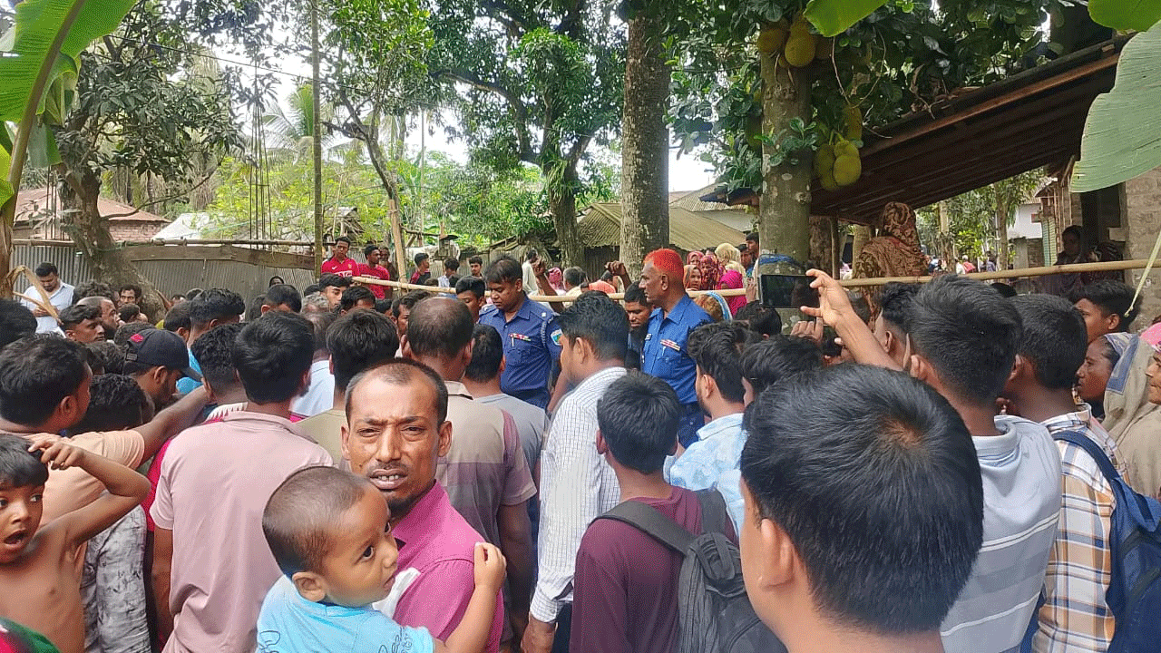 স্বজন ও প্রতিবেশীরা