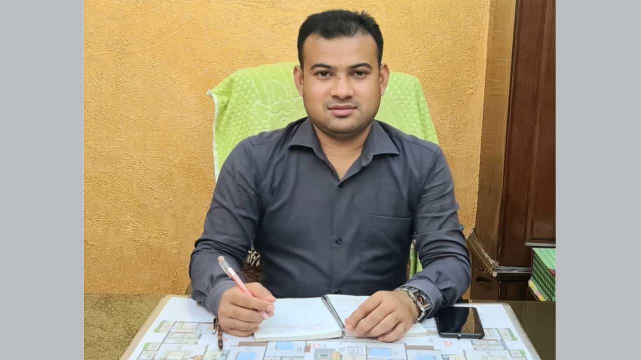 মামলার বাদি মোস্তাফিজুর রহমান