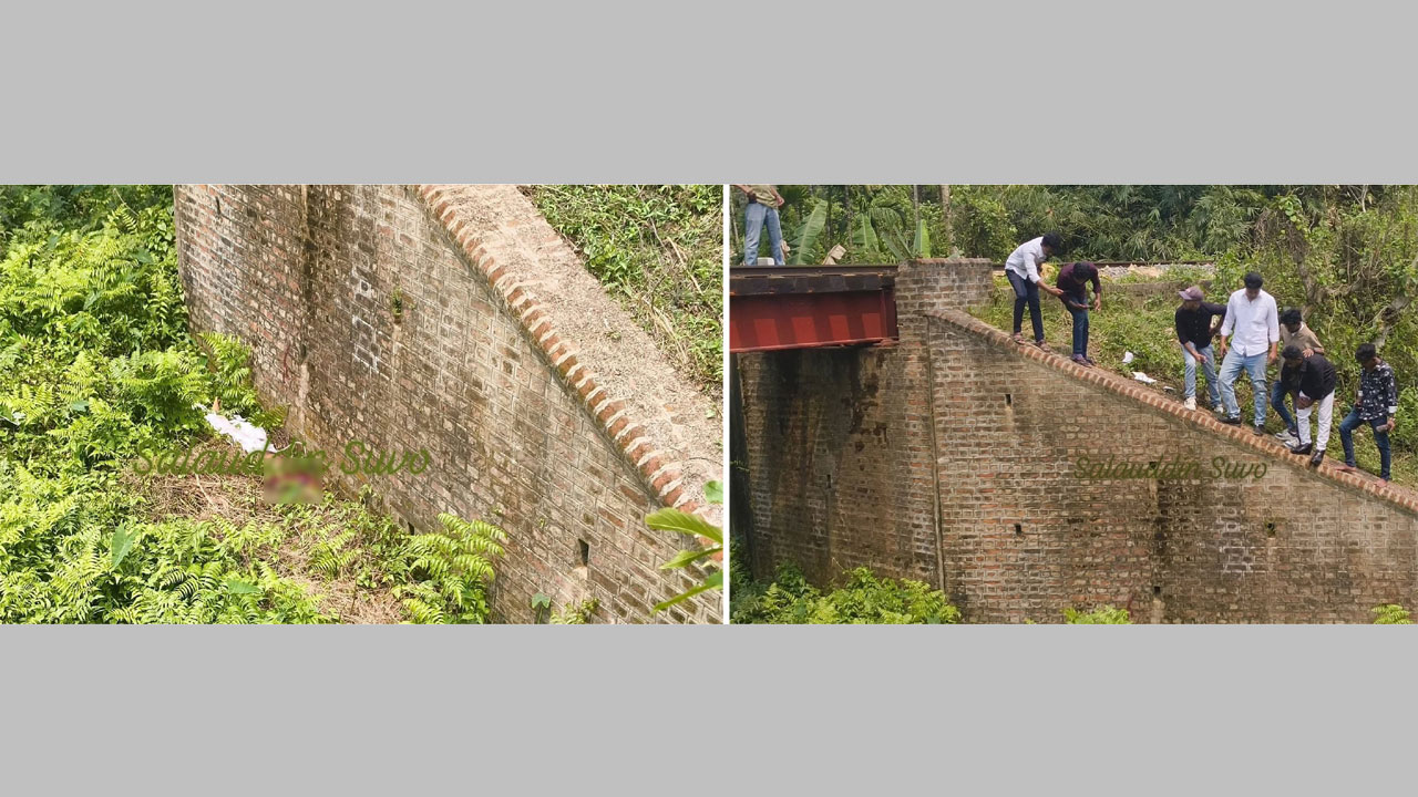 ট্রেনের ছাদ থেকে সেতুর উপর পড়ে যুবকের মৃুত্যু