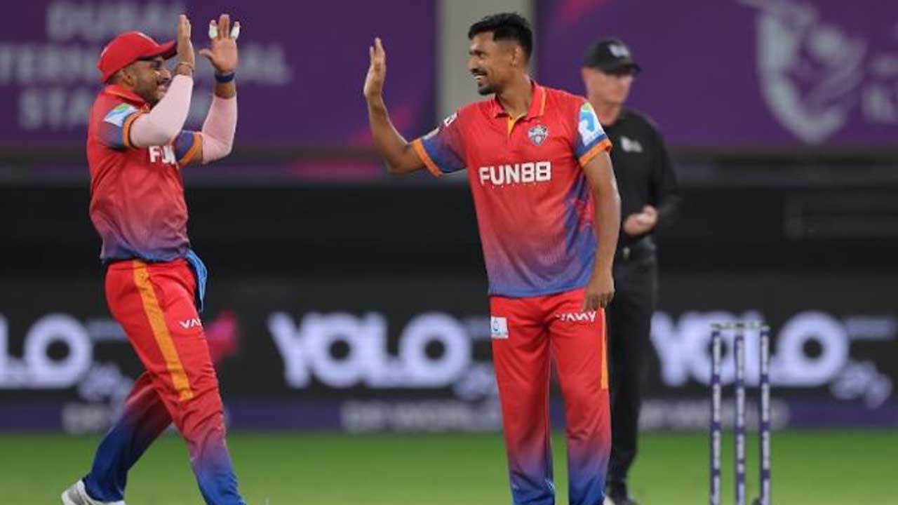 দুবাই ক্যাপিটালসে মোস্তাফিজুর রহমান
