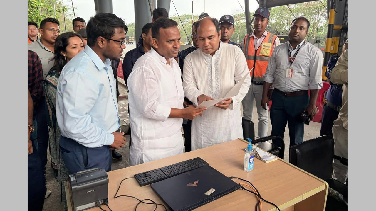 পদ্মা সেতু পরিদর্শনে নৌ পরিবহন মন্ত্রণালয়, সড়ক পরিবহন ও সেতু প্রতিমন্ত্রী