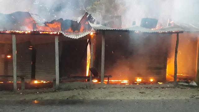 বাজারে আগুন